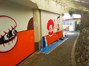 真珠を育む海を守りたい。「あこやのアコちゃん」ウォールアートプロジェクト【三重県志摩市　大王埼灯台】